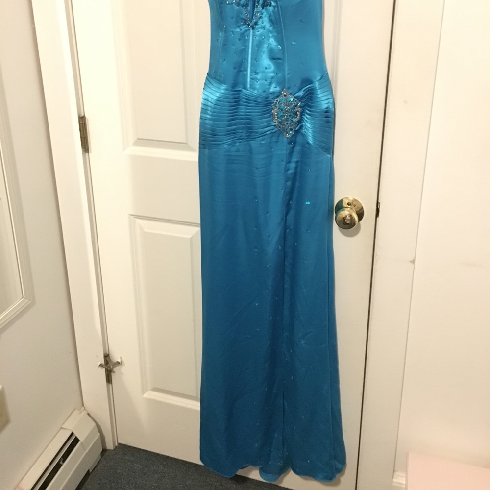 Prom Dress - Picture 2 of 2